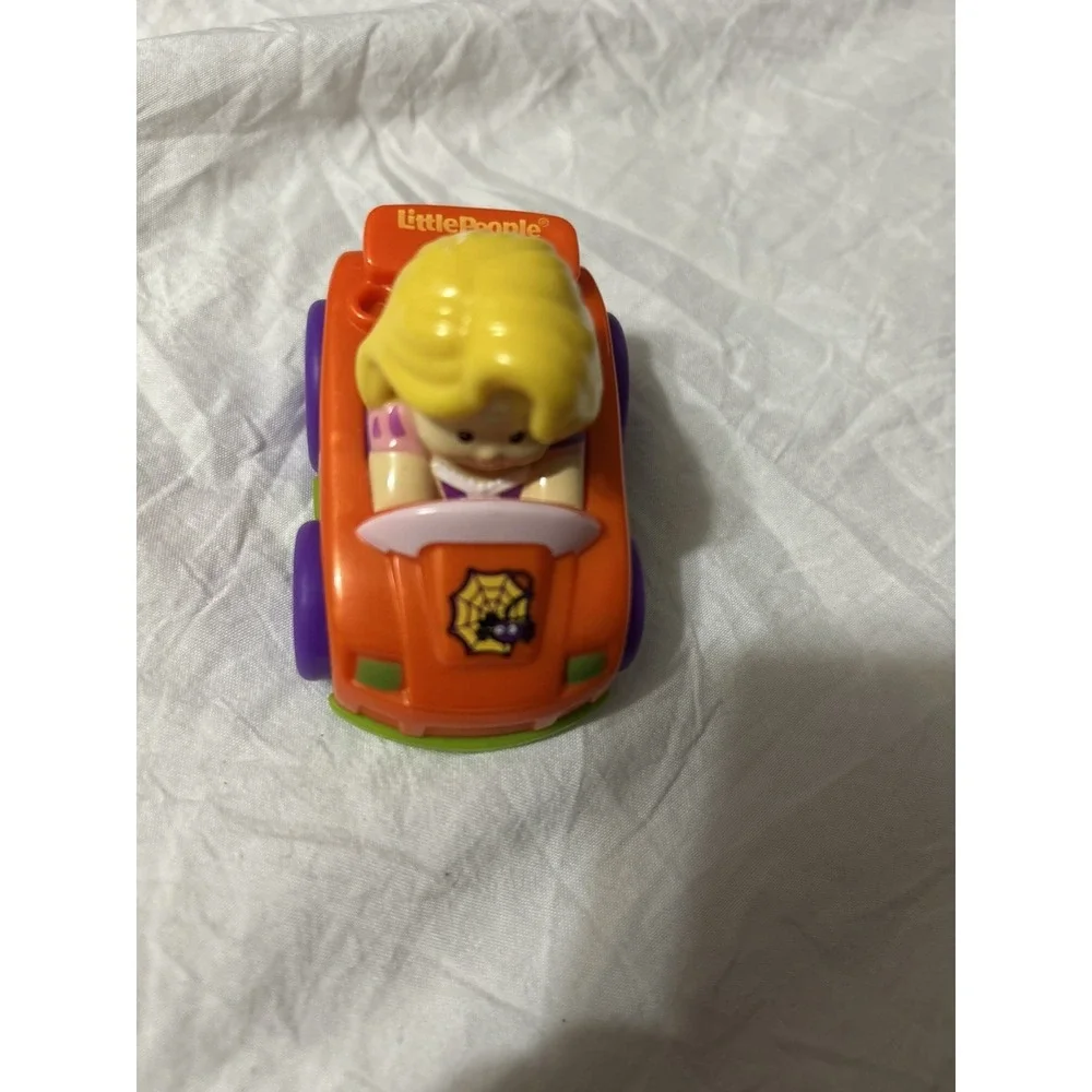 Fisher-Price Little People Disney Princess Rapunzel Halloween Wheelie RARE HTF